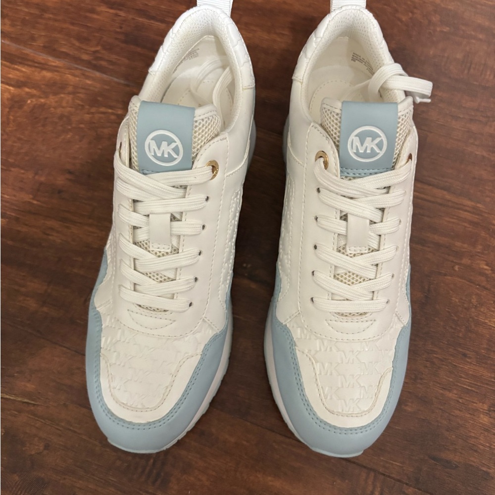 Michael Kors White & Light Blue Low-Top Sneakers